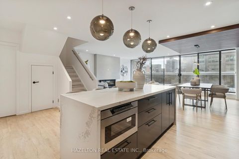Photo 9 at 405 - 55A Avenue Road, Annex, Toronto