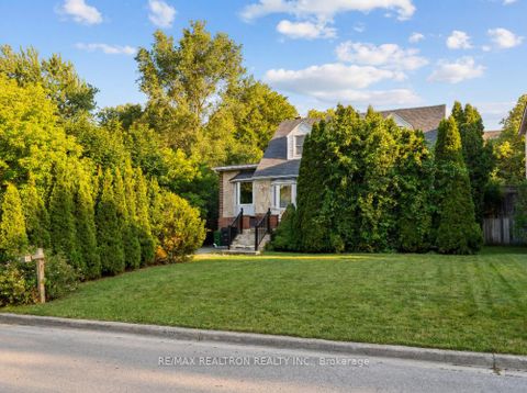 Photo 0 at 47 Dromore Crescent, Newtonbrook West, Toronto