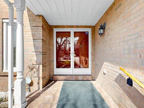 Photo 8 at 142 Waterside Crescent, Maple, Vaughan