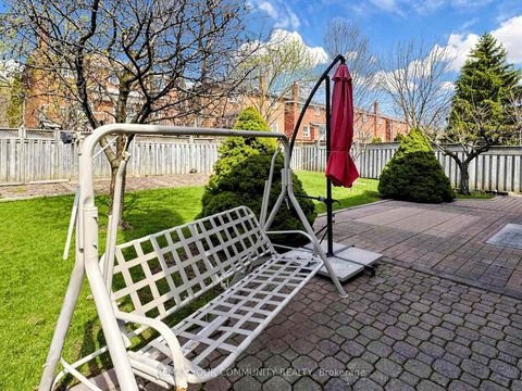 Photo 14 at 142 Waterside Crescent, Maple, Vaughan