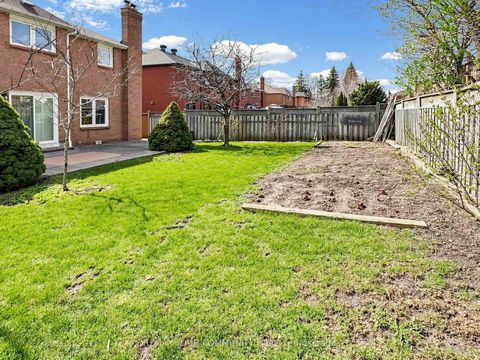 Photo 16 at 142 Waterside Crescent, Maple, Vaughan