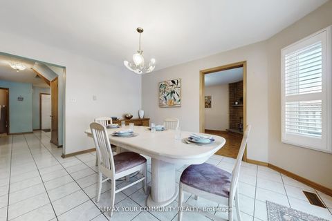 Photo 28 at 142 Waterside Crescent, Maple, Vaughan