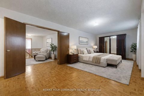 Photo 35 at 142 Waterside Crescent, Maple, Vaughan