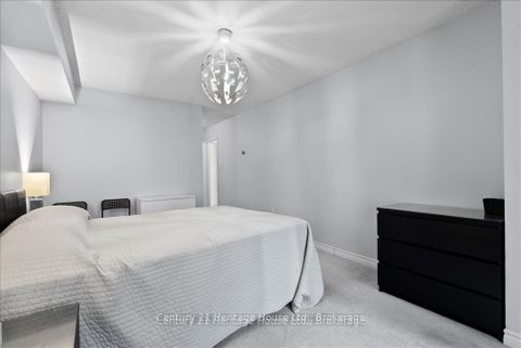 Photo 17 at 609 - 45 Carlton Street, Yonge Corridor, Toronto