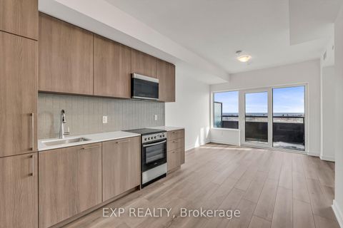 Photo 4 at 908B - 7437 Kingston Road, Rouge E11, Toronto