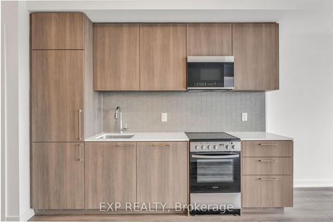 Photo 5 at 908B - 7437 Kingston Road, Rouge E11, Toronto
