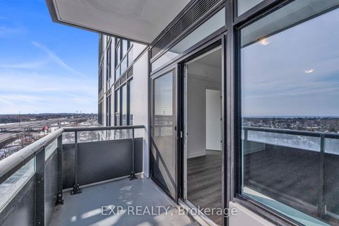 Photo 22 at 908B - 7437 Kingston Road, Rouge E11, Toronto