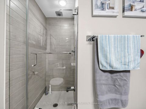 Photo 5 at 412 - 478 King Street W, Waterfront Communities C1, Toronto