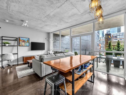Photo 12 at 412 - 478 King Street W, Waterfront Communities C1, Toronto