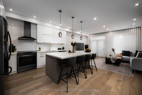 Photo 3 at 97 Bristlewood Crescent, Patterson, Vaughan
