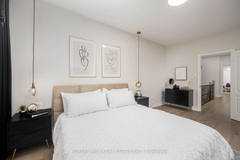 Photo 16 at 97 Bristlewood Crescent, Patterson, Vaughan