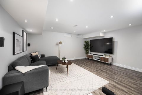 Photo 35 at 97 Bristlewood Crescent, Patterson, Vaughan