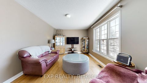 Photo 5 at 33 Wrendale Crescent, Keswick South, Georgina