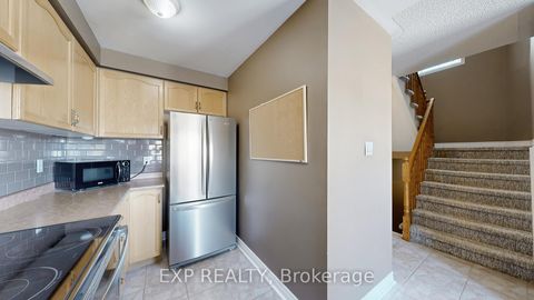 Photo 10 at 33 Wrendale Crescent, Keswick South, Georgina