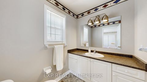 Photo 20 at 33 Wrendale Crescent, Keswick South, Georgina
