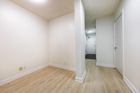 Photo 4 at 501 - 381 Front Street W, Waterfront Communities C1, Toronto