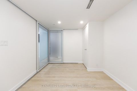 Photo 8 at 501 - 381 Front Street W, Waterfront Communities C1, Toronto