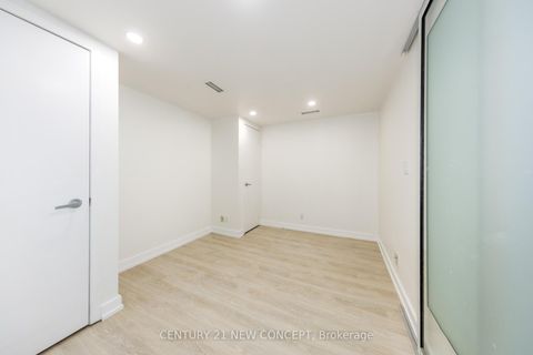 Photo 9 at 501 - 381 Front Street W, Waterfront Communities C1, Toronto