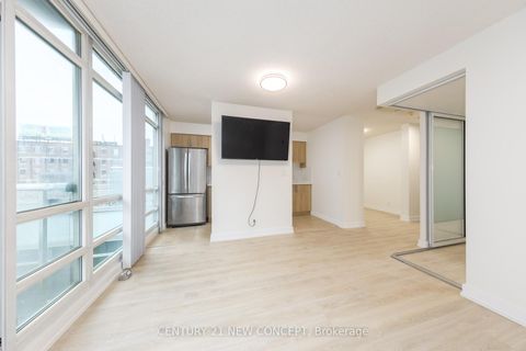 Photo 15 at 501 - 381 Front Street W, Waterfront Communities C1, Toronto