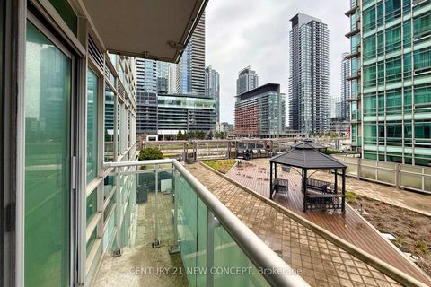 Photo 20 at 501 - 381 Front Street W, Waterfront Communities C1, Toronto