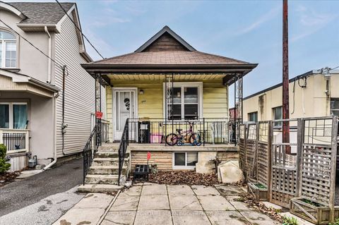 Photo 0 at 840 Sammon Avenue, East York, Toronto