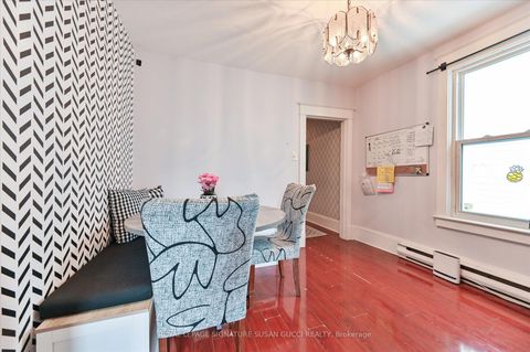 Photo 4 at 840 Sammon Avenue, East York, Toronto