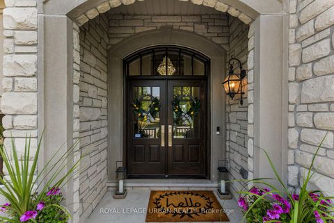 Photo 3 at 15 Country Club Crescent, Uxbridge