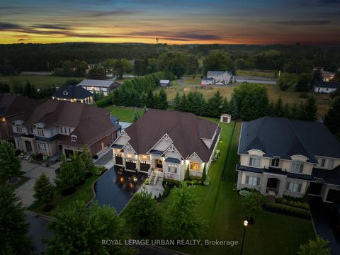 Photo 4 at 15 Country Club Crescent, Uxbridge