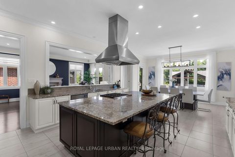 Photo 12 at 15 Country Club Crescent, Uxbridge