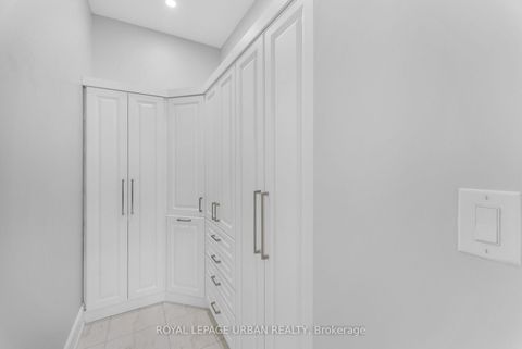 Photo 16 at 15 Country Club Crescent, Uxbridge