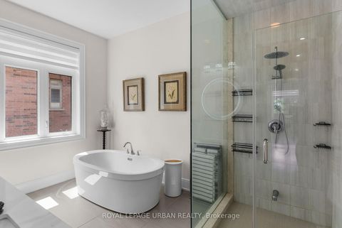 Photo 26 at 15 Country Club Crescent, Uxbridge