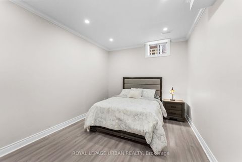 Photo 38 at 15 Country Club Crescent, Uxbridge
