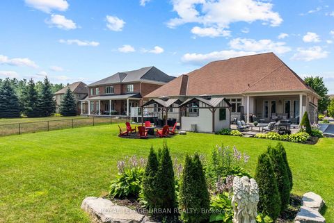 Photo 42 at 15 Country Club Crescent, Uxbridge