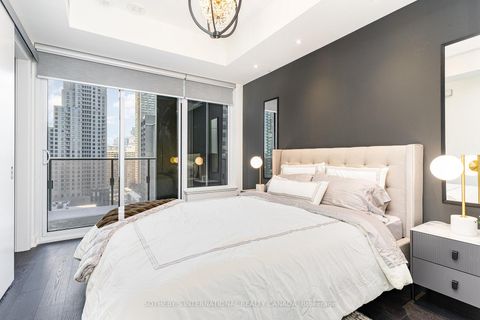 Photo 10 at 1111 - 11 Yorkville Avenue, Annex, Toronto