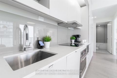 Photo 2 at 3907 - 101 Peter Street, Waterfront Communities C1, Toronto