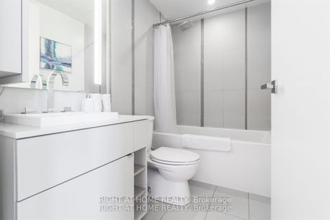 Photo 6 at 3907 - 101 Peter Street, Waterfront Communities C1, Toronto