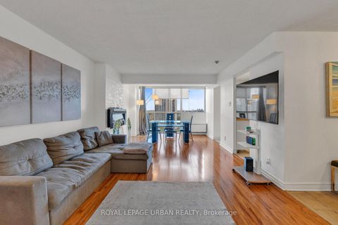 Photo 4 at 1210 - 61 Markbrook Lane, Jamestown, Toronto