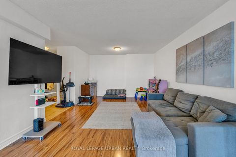 Photo 6 at 1210 - 61 Markbrook Lane, Jamestown, Toronto