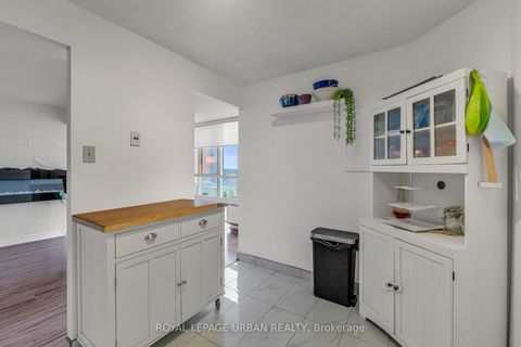 Photo 18 at 1210 - 61 Markbrook Lane, Jamestown, Toronto