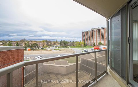 Photo 5 at 318 - 10 Dean Park Road, Rouge E11, Toronto