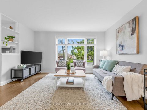 Photo 7 at 23 Ballymena Court, Don Mills, Toronto