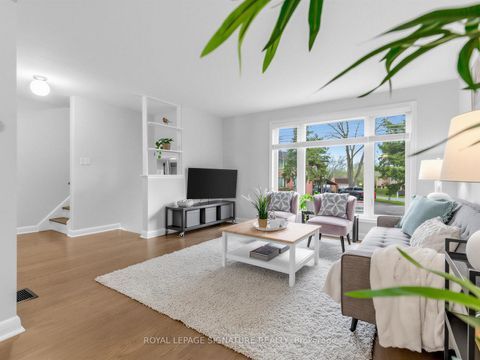 Photo 11 at 23 Ballymena Court, Don Mills, Toronto