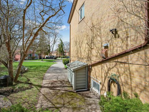 Photo 32 at 23 Ballymena Court, Don Mills, Toronto