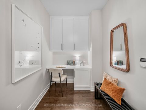 Photo 7 at 301 - 30 Old Mill Road, Kingsway South, Toronto