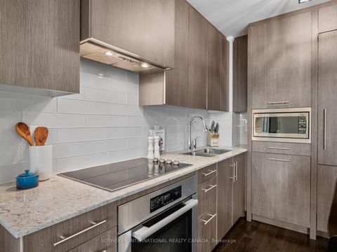 Photo 14 at 301 - 30 Old Mill Road, Kingsway South, Toronto