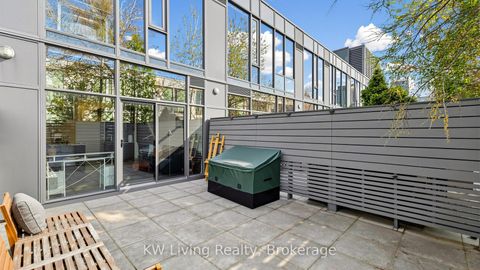 Photo 4 at 632 - 3 Market Street, Waterfront Communities C8, Toronto