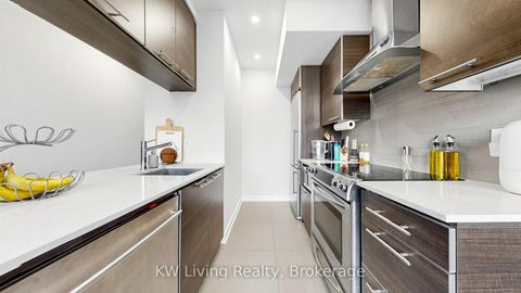 Photo 7 at 632 - 3 Market Street, Waterfront Communities C8, Toronto