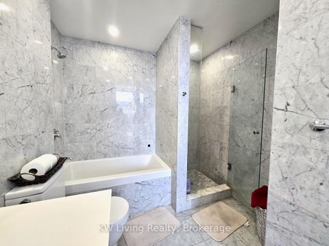 Photo 13 at 632 - 3 Market Street, Waterfront Communities C8, Toronto