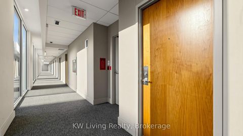 Photo 14 at 632 - 3 Market Street, Waterfront Communities C8, Toronto
