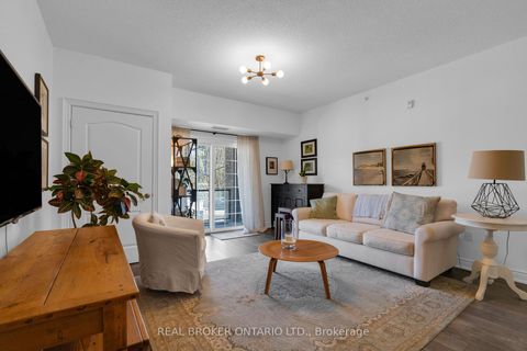 Photo 6 at 108 - 42 Ferndale Drive S, Ardagh, Barrie